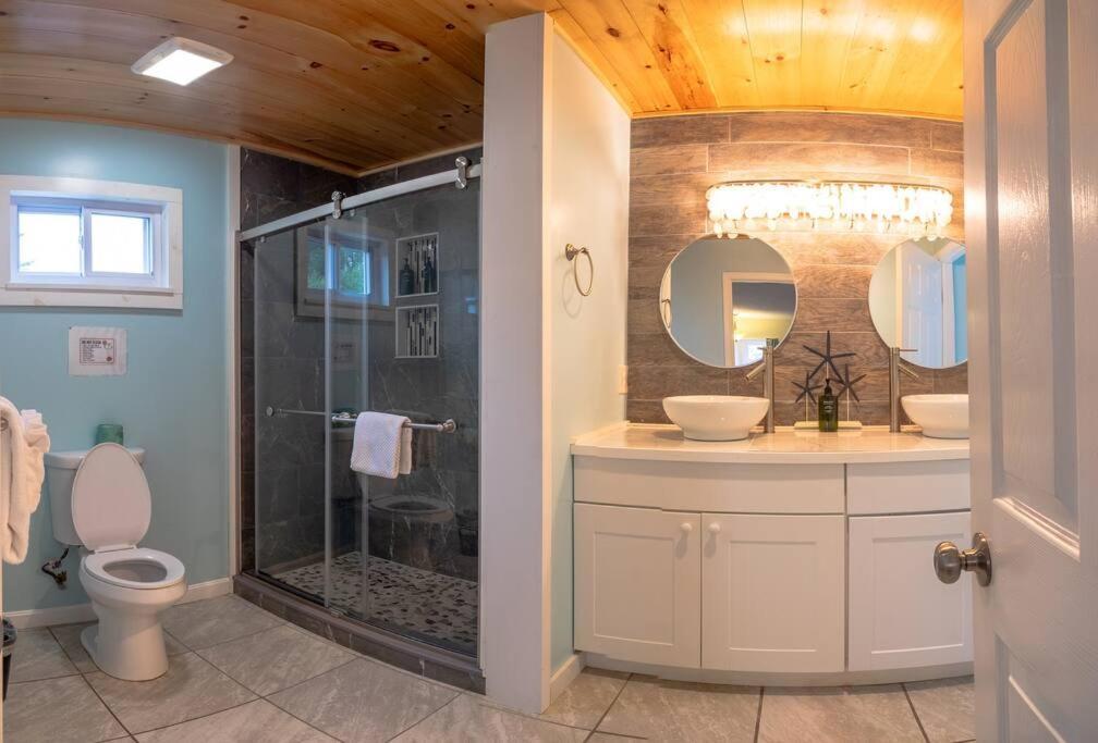 Elegant Jacuzzi Suite Hancock Eksteriør bilde
